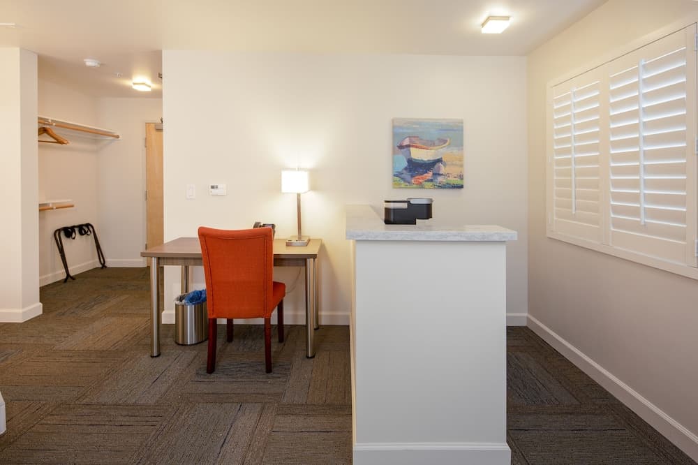Inn At Moss Landing Point gallery photo in Moss Landing, CA — image 54