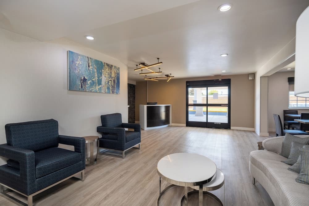 Comfort Inn Hayward - Oakland South property views in Hayward, CA — gallery photo 3