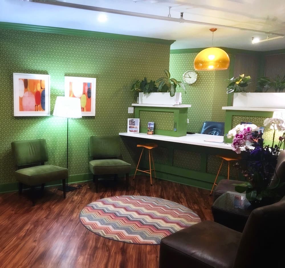 Oasis Inn property views in San Francisco, CA — gallery photo 3