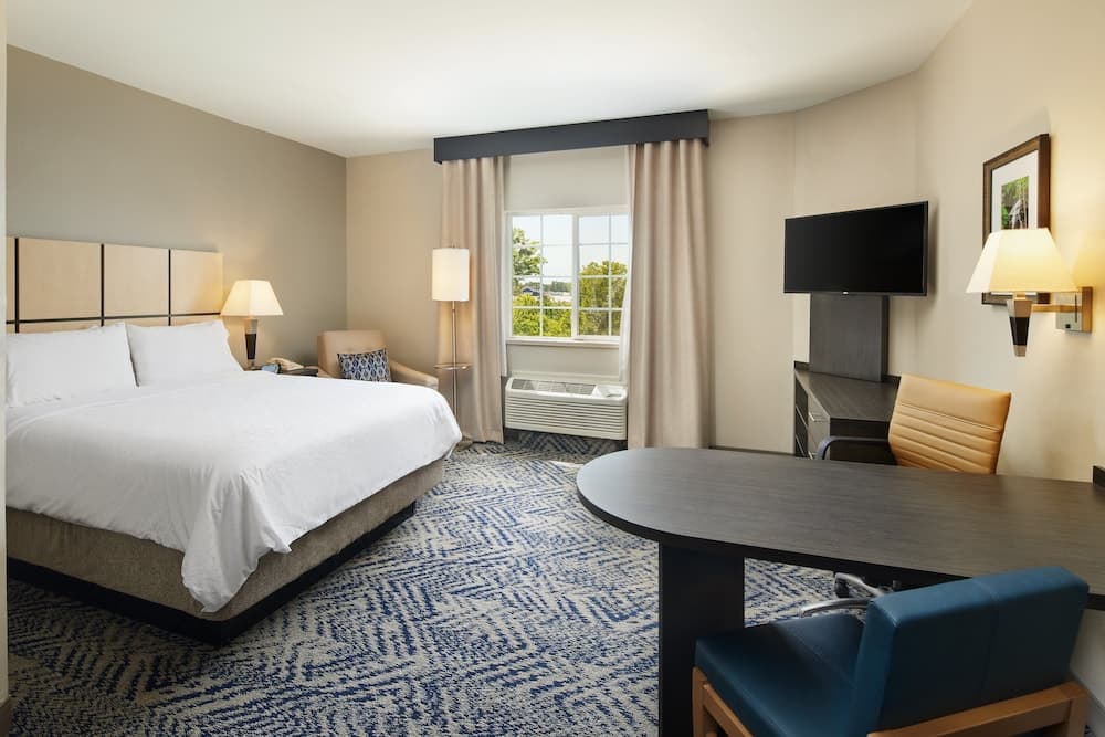 Candlewood Suites I-26 at Northwoods Mall by IHG gallery photo in North Charleston, SC — image 27