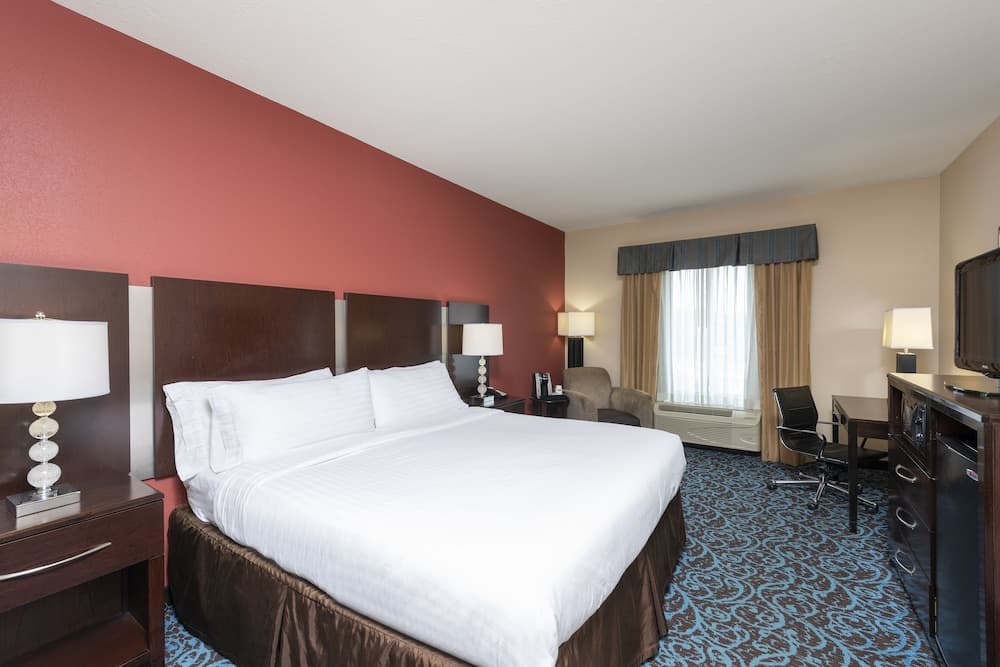 Holiday Inn Express Hotel & Suites New Philadelphia by IHG gallery photo in New Philadelphia, OH — image 41