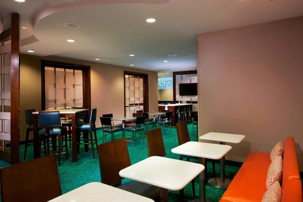 SpringHill Suites by Marriott Newark Liberty International gallery photo in Newark, NJ — image 33