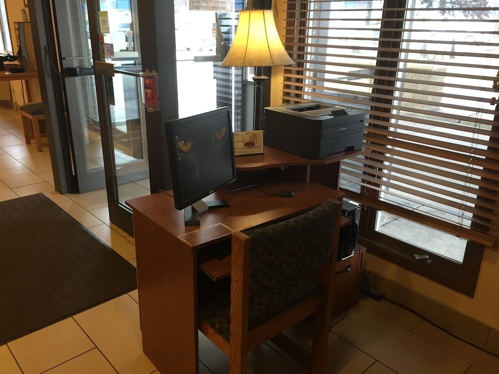 StayInn - Grand Forks interior in Grand Forks, ND — gallery photo 2