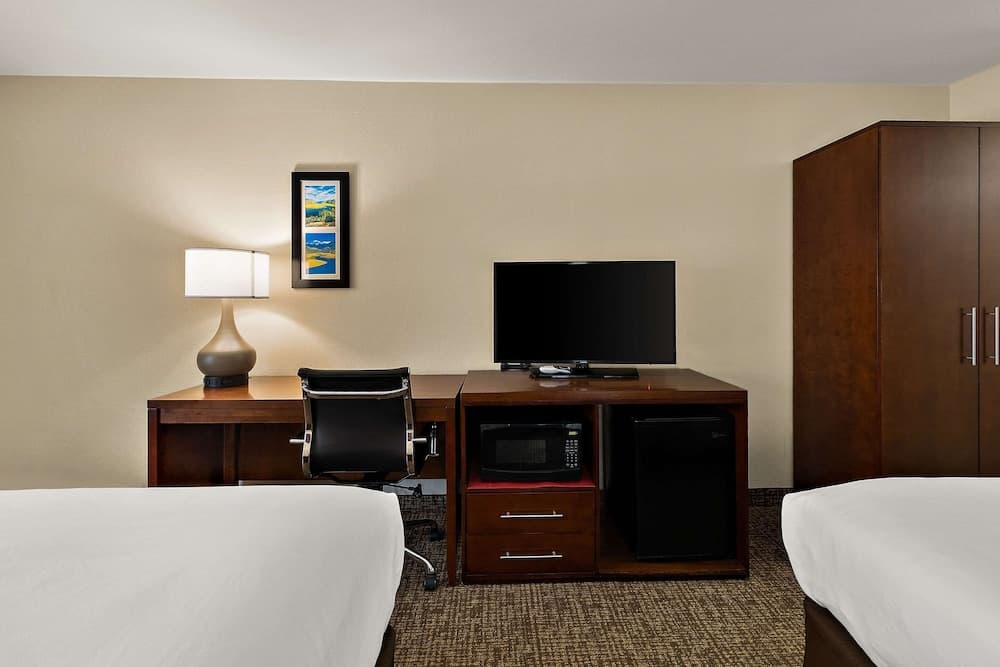 Comfort Inn & Suites Sequoia/Kings Canyon gallery photo in Three Rivers, CA — image 7
