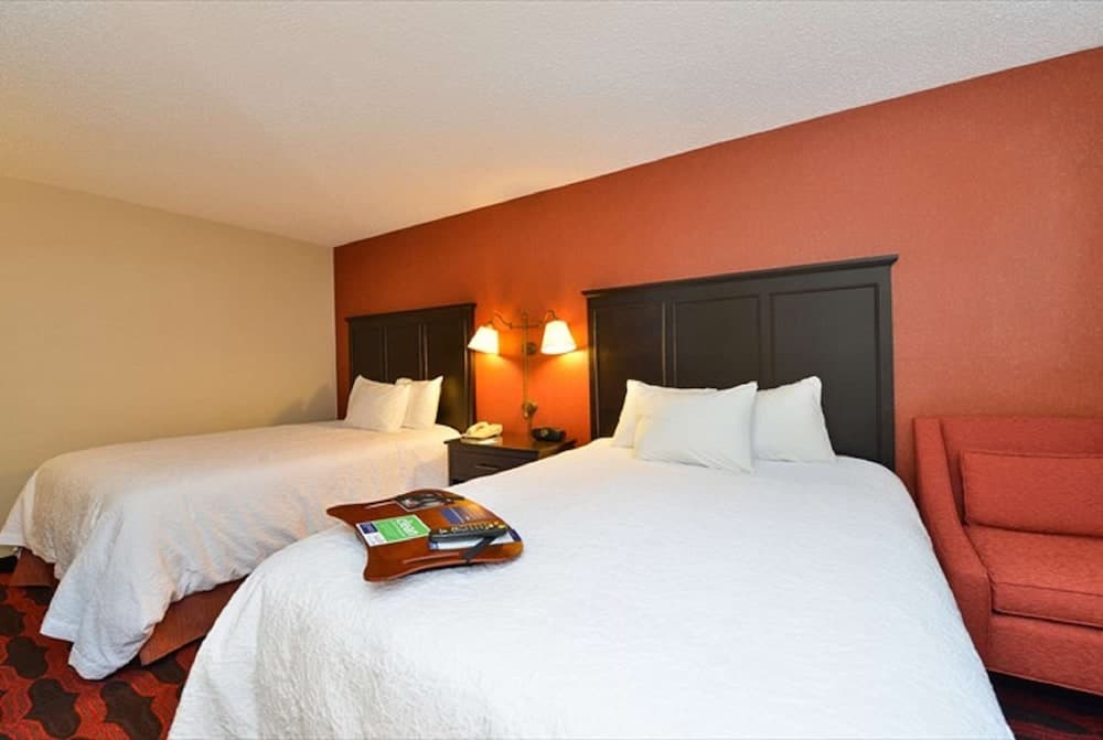Hampton Inn Sturgis-Lagrange Area gallery photo in Sturgis, MI — image 19