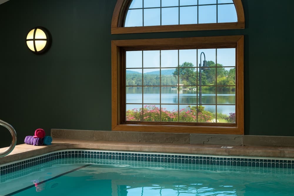Lake Opechee Inn and Spa gallery photo in Laconia, NH — image 15