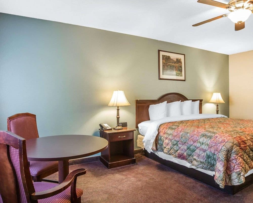 Quality Inn & Suites Cameron Park Shingle Springs gallery photo in Shingle Springs, CA — image 32