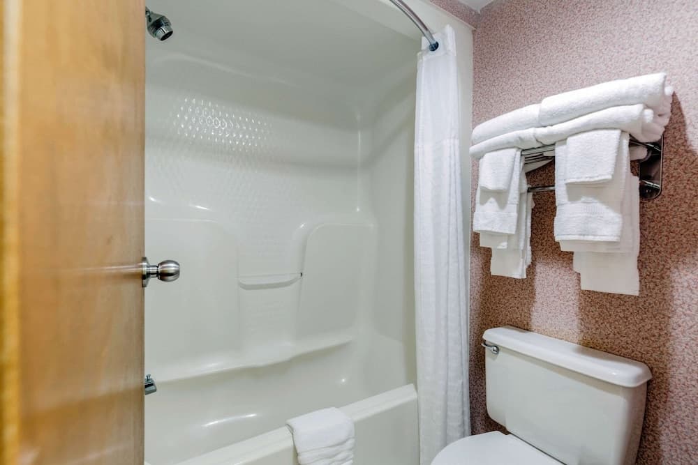 Quality Inn gallery photo in Easton, MD — image 11