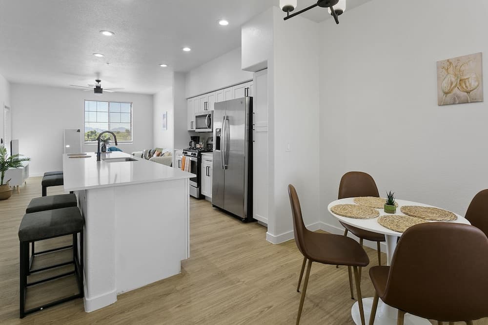 TWO Glendale CozySuites with Pool 2 & 9 gallery photo in Glendale, AZ — image 16
