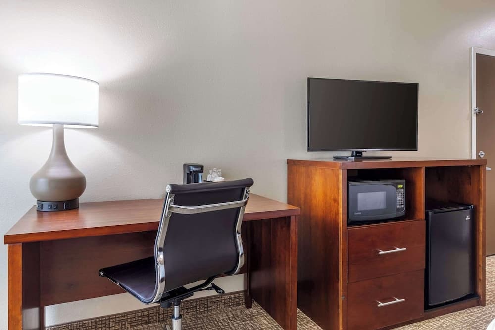 Comfort Inn & Suites Temple - Medical Center gallery photo in Temple, TX — image 42