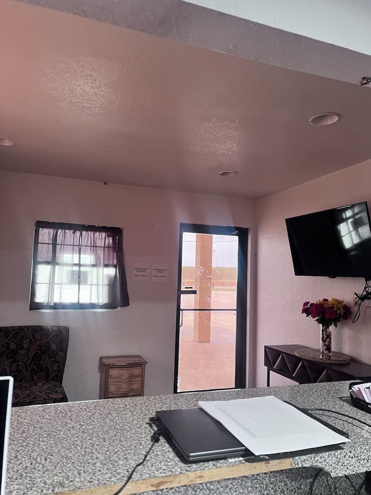 garden inn and suites property views in Pearsall, TX — gallery photo 3
