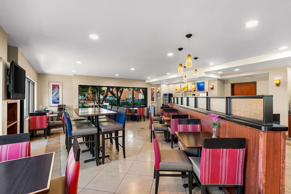 Comfort Suites Vacaville-Napa Valley Area gallery photo in Vacaville, CA — image 34