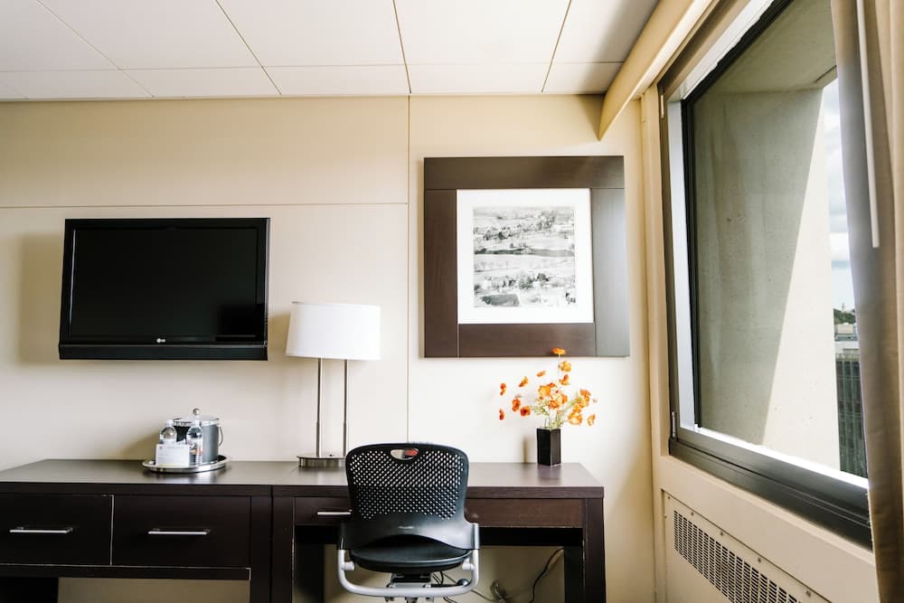 Hotel UMass gallery photo in Amherst — image 30