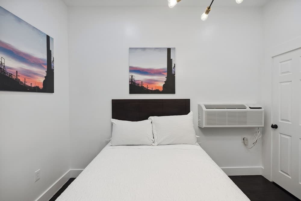 West Philadelphia Modern Hotel & Suites property views in Philadelphia, PA — gallery photo 3