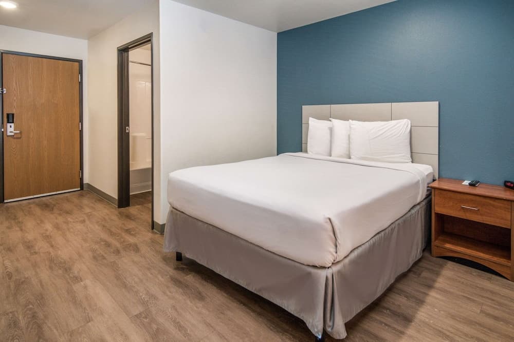 WoodSpring Suites Denton gallery photo in Denton, TX — image 19