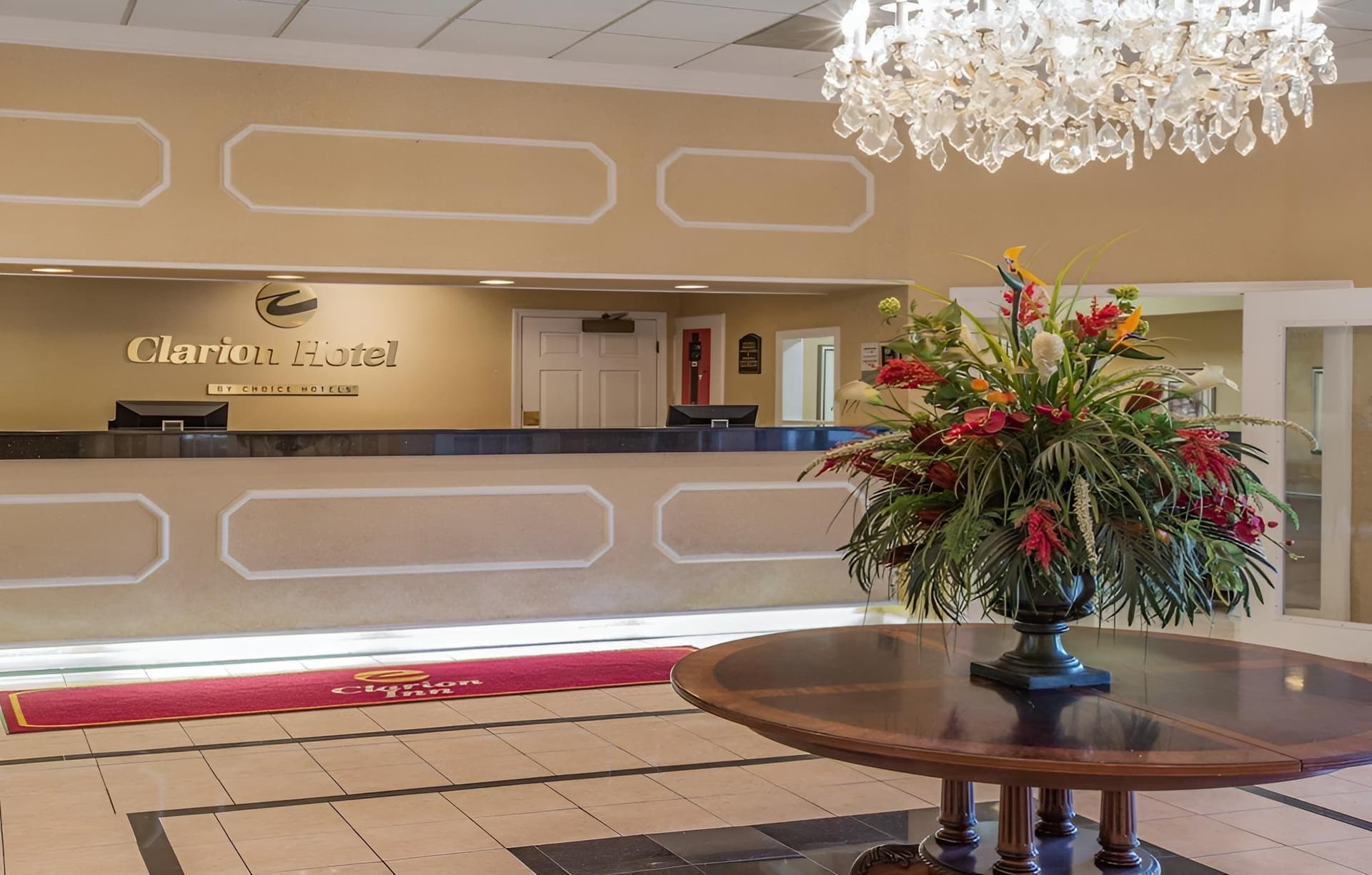 Clarion Suites Augusta interior in Null_ufi, GA — gallery photo 2