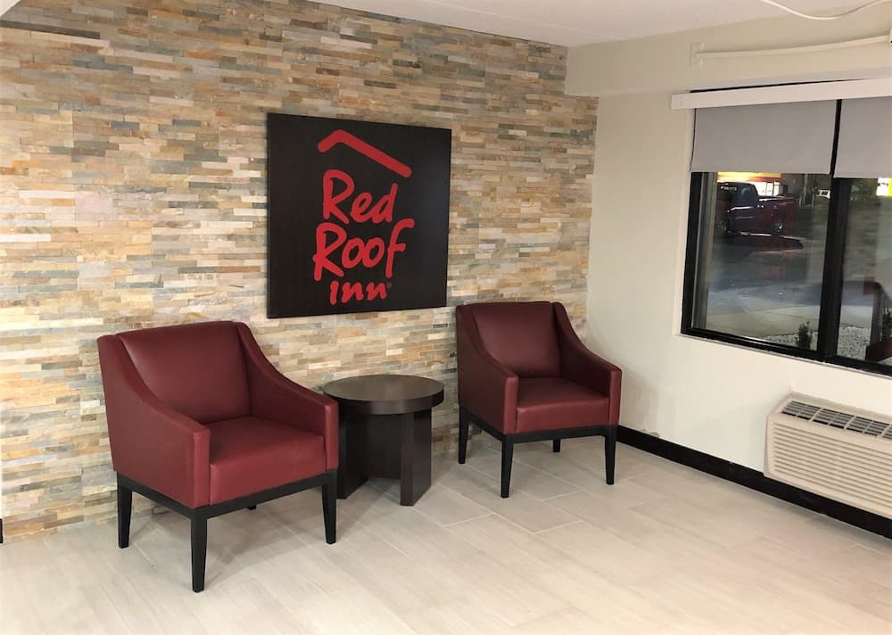Red Roof Inn Greenville, NC interior in Greenville, NC — gallery photo 2