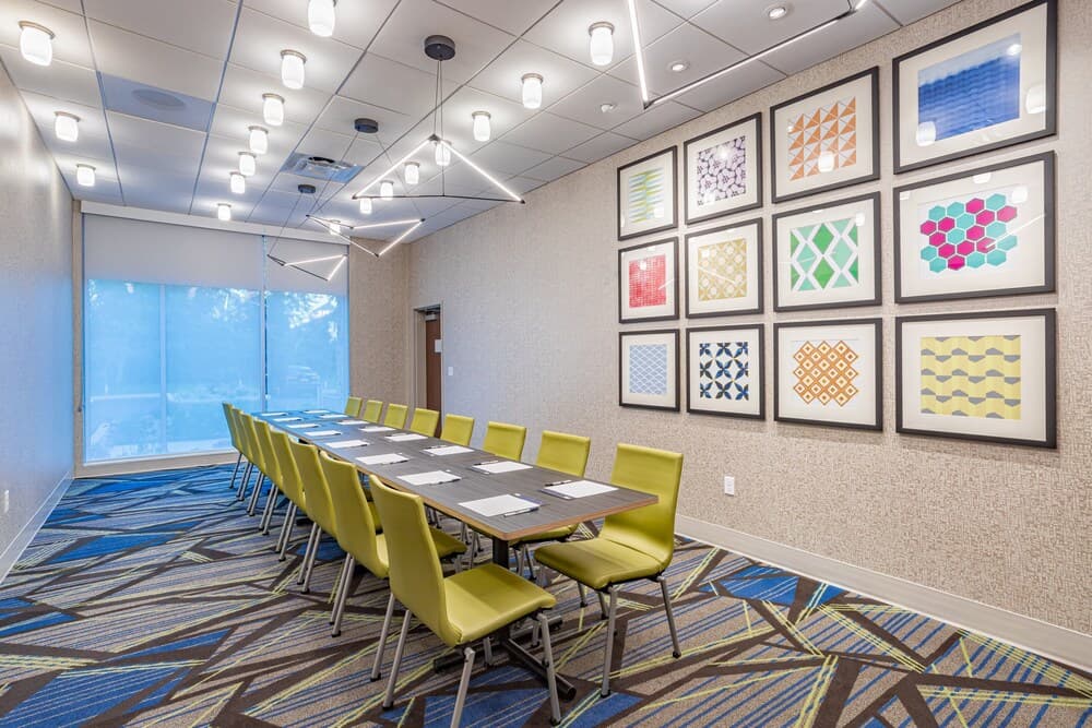 Holiday Inn Express & Suites Elkhart North by IHG gallery photo in Elkhart, IN — image 26