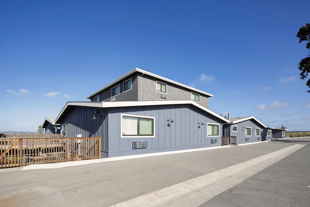 Inn At Moss Landing Point gallery photo in Moss Landing, CA — image 15