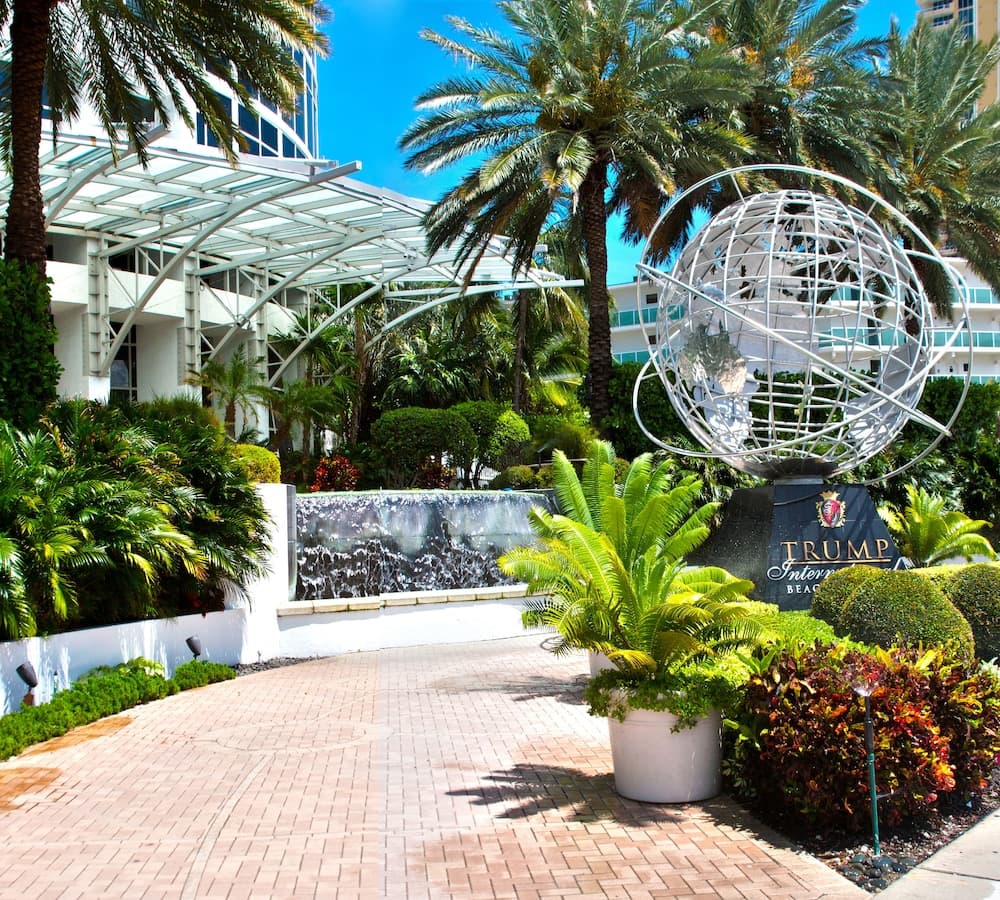 Private Ocean Condos at Trump Sunny Isles featured exterior or lobby in Sunny Isles Beach, FL — similar hotel