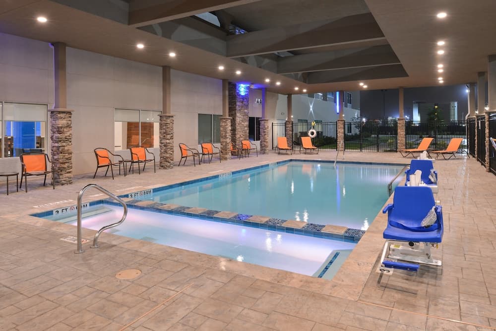 Holiday Inn Express & Suites Houston E - Pasadena by IHG gallery photo in Pasadena, TX — image 24