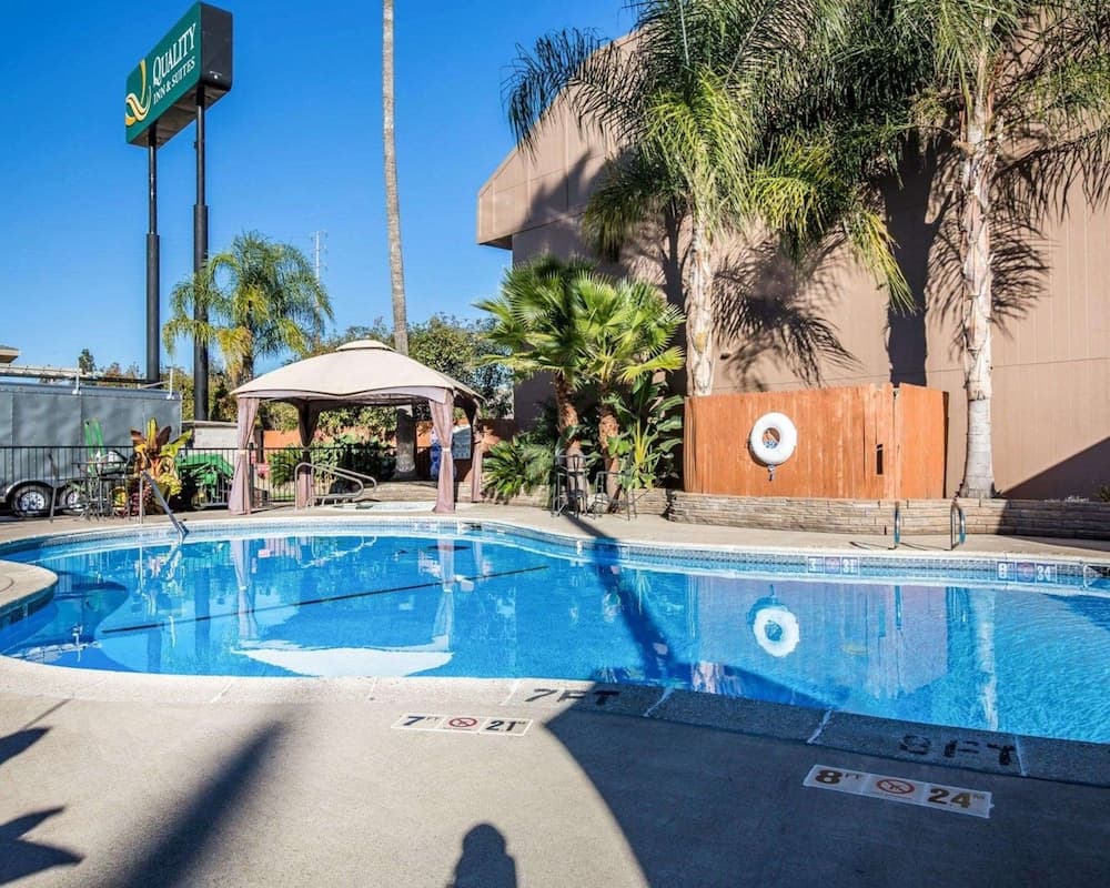 Quality Inn & Suites Cameron Park Shingle Springs gallery photo in Shingle Springs, CA — image 16