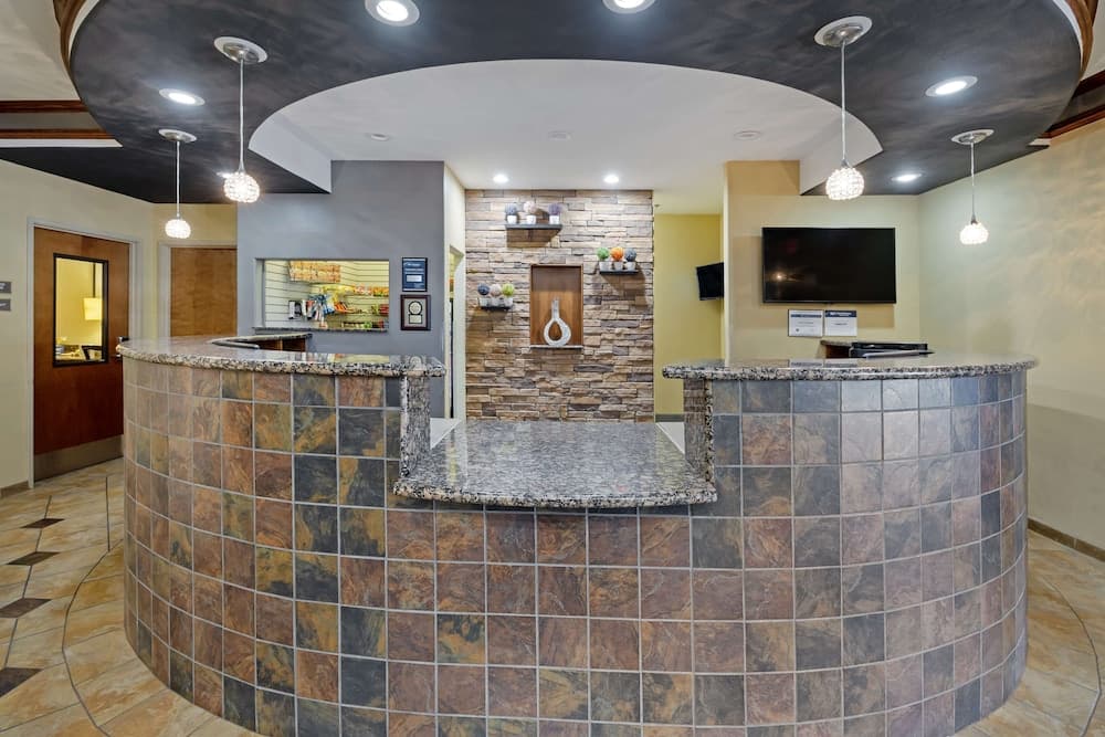 Best Western Plus Guymon Hotel & Suites property views in Guymon, OK — gallery photo 3