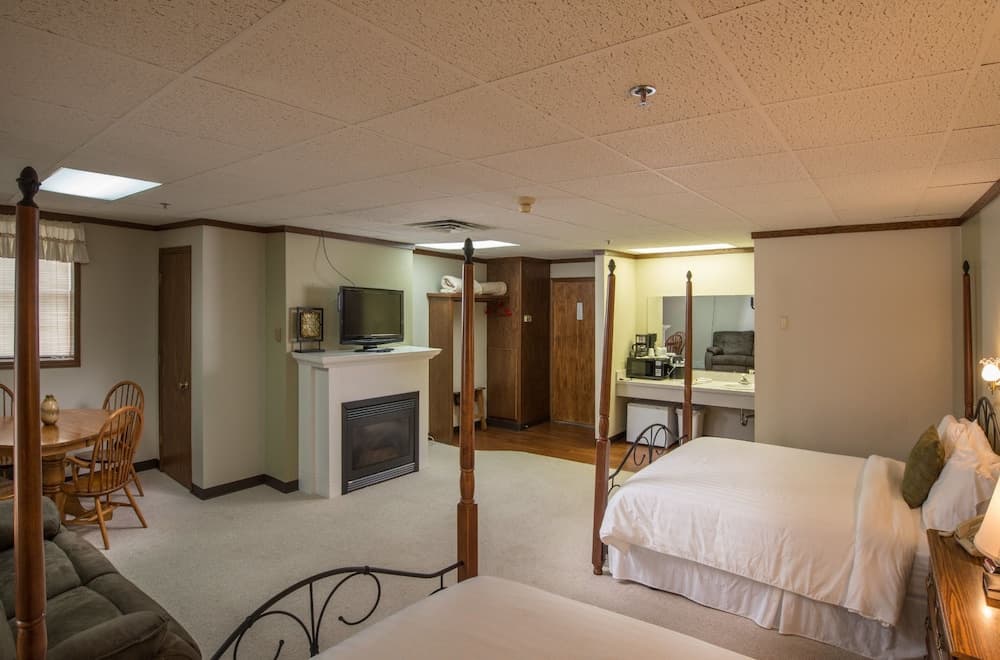 Sugarcreek Village Inn gallery photo in Sugarcreek, OH — image 24