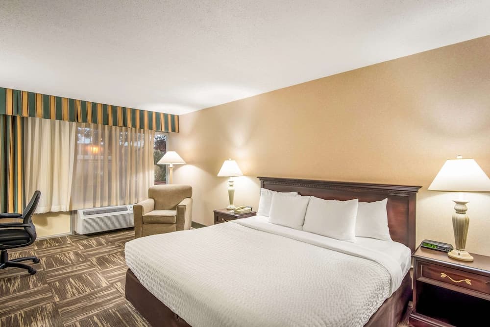 Clarion Inn Grand Junction gallery photo in Grand Junction, CO — image 15