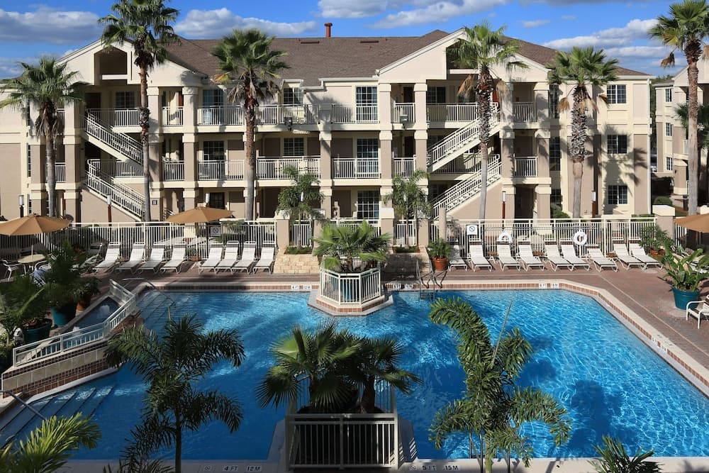 Sonesta ES Suites Orlando - Lake Buena Vista featured exterior or lobby in Orlando, FL — similar hotel