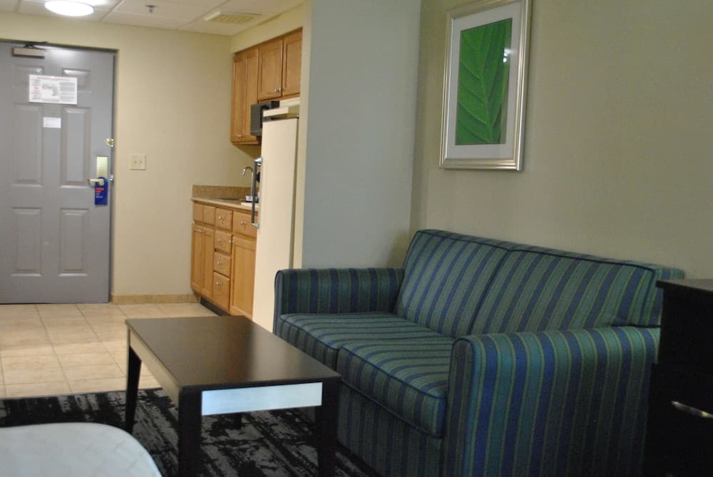 Best Western Owego Inn property views in Owego — gallery photo 3