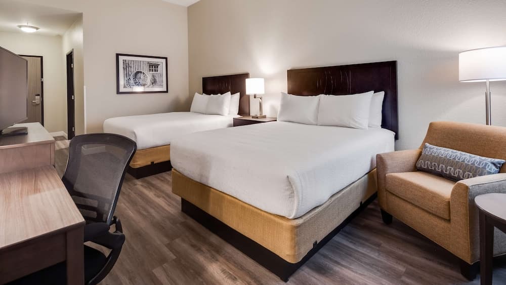 Best Western Plus The Inn at Hells Canyon property views in Clarkston, WA — gallery photo 3