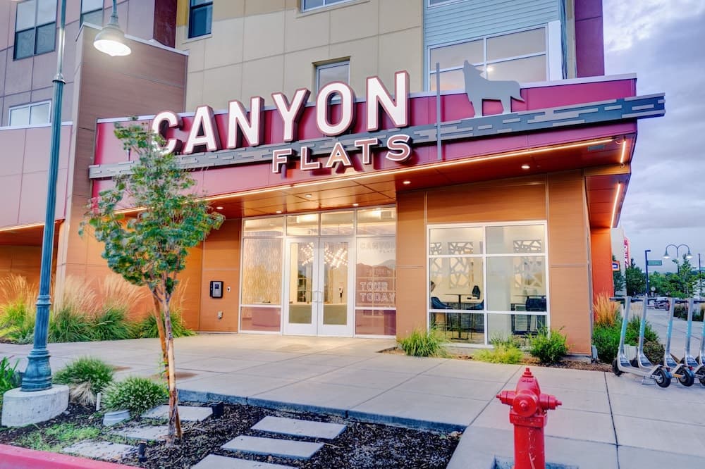Barsala At Canyon Flats featured exterior or lobby in Reno, NV — similar hotel