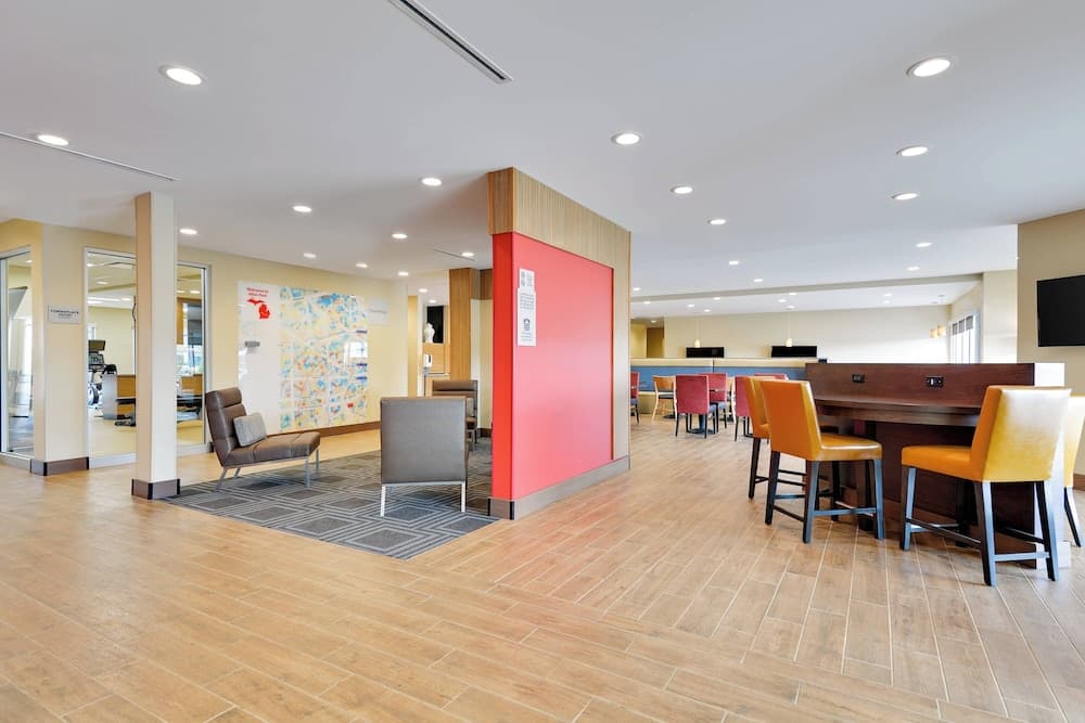 TownePlace Suites by Marriott Detroit Allen Park interior in Allen Park, MI — gallery photo 2