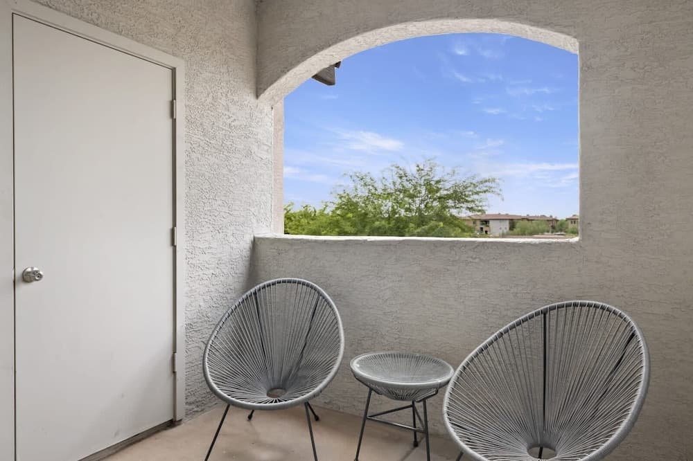 TWO CozySuites Apartment Chandler featured exterior or lobby in Chandler, AZ — similar hotel