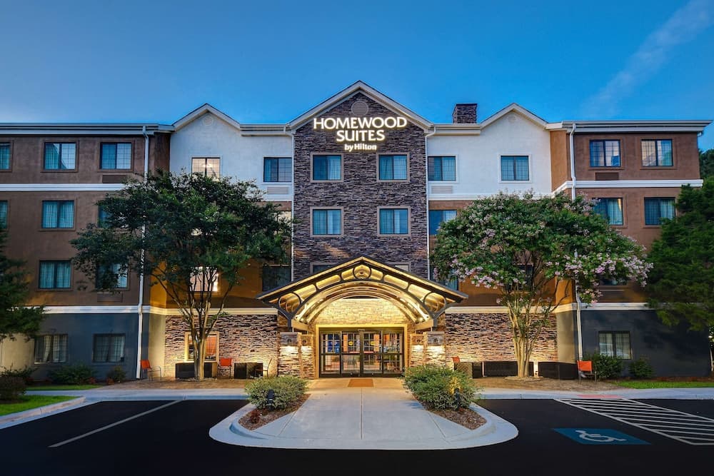 Homewood Suites by Hilton Yorktown Newport News featured exterior or lobby in Yorktown, VA — similar hotel