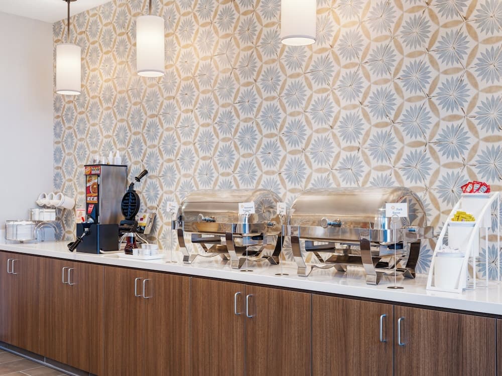 La Quinta Inn And Suites By Wyndham Lincoln gallery photo in Lincoln, CA — image 37