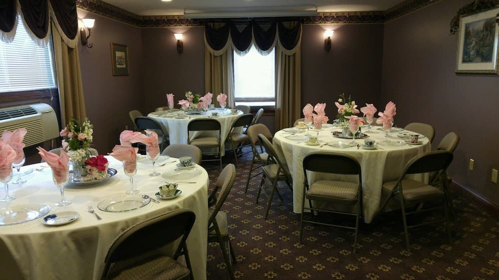 Hearthstone Inn & Suites gallery photo in Cedarville, OH — image 18