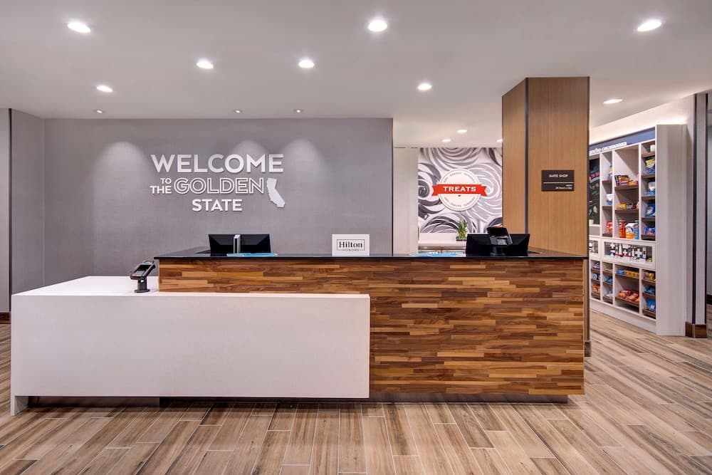 Hampton Inn & Suites Ontario Rancho Cucamonga gallery photo in Rancho Cucamonga, CA — image 17