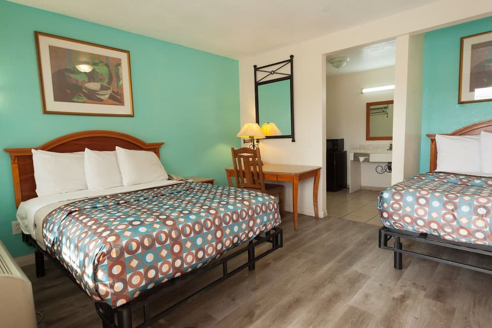 Vagabond Inn Hemet gallery photo in Hemet, CA — image 9