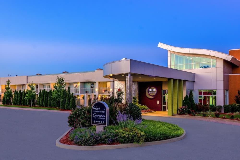 Oasis Hotel and Conv Center, an Ascend Collection Hotel gallery photo in Springfield, MO — image 29