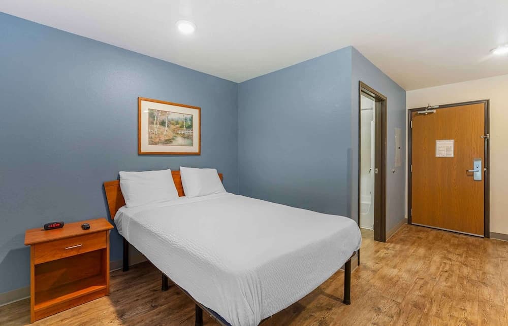 Extended Stay America Select Suites - Akron - South property views in Akron, OH — gallery photo 3