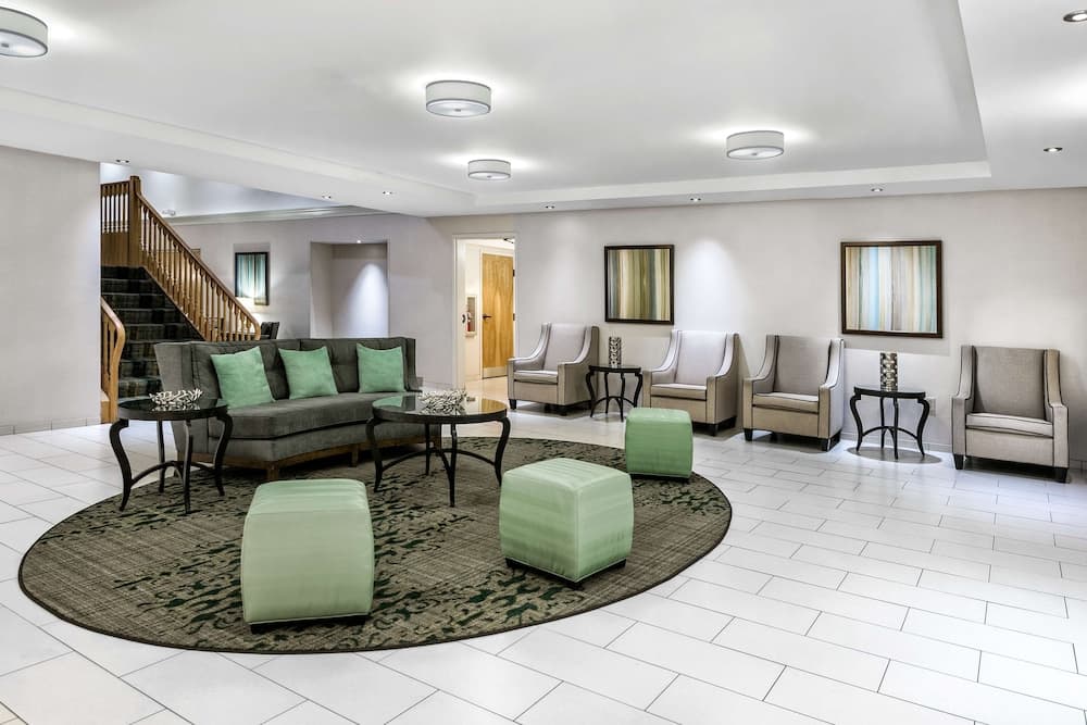 Homewood Suites by Hilton Phoenix - Metro Center interior in Phoenix, AZ — gallery photo 2