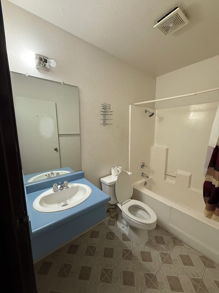 Circle Inn Hotel Jurupa Valley Riverside property views in Jurupa Valley, CA — gallery photo 3