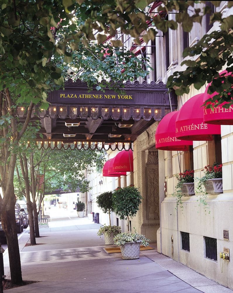 Hotel Plaza Athenee interior in New York, NY — gallery photo 2