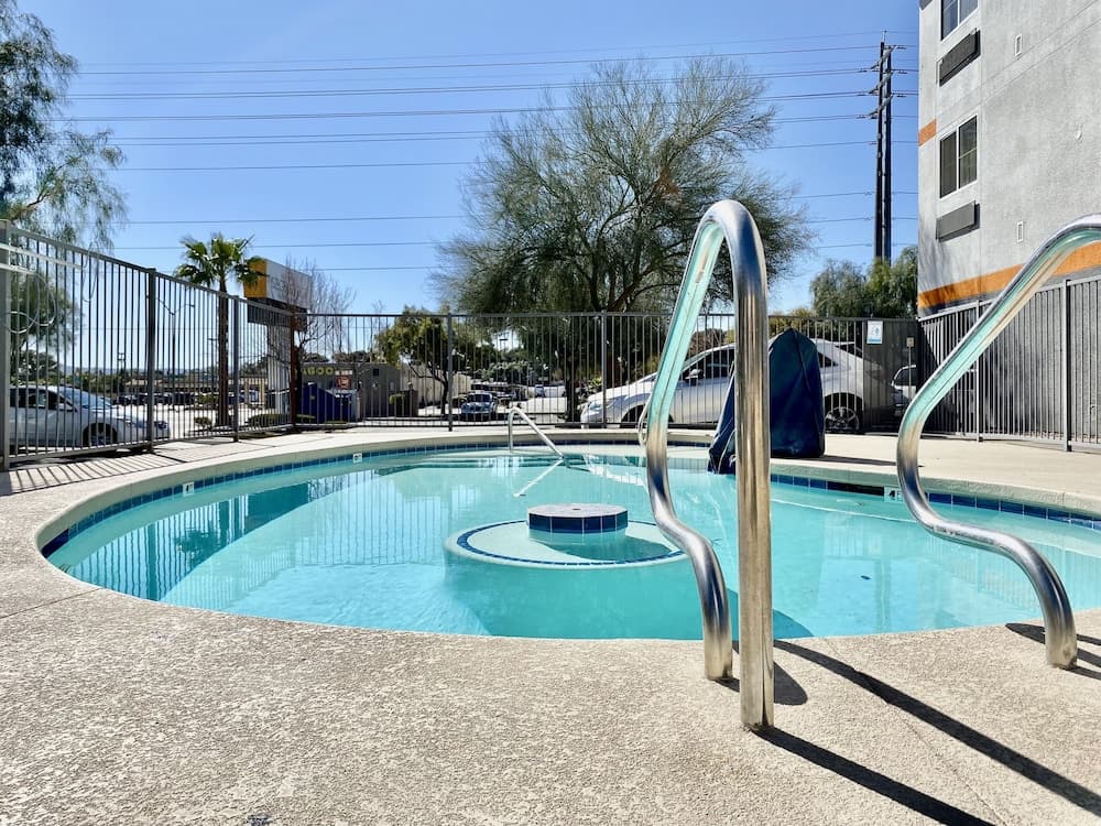 Siegel Select Flamingo interior in Las Vegas, NV — gallery photo 2