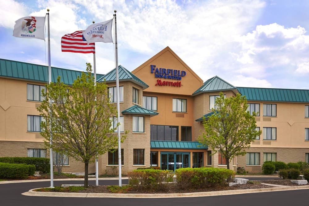 Fairfield Inn & Suites by Marriott Lombard — hotel in Lombard, Illinois