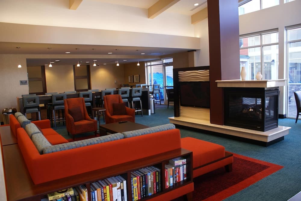 Residence Inn by Marriott Pittsburgh Monroeville/Wilkins interior in Pittsburgh, PA — gallery photo 2