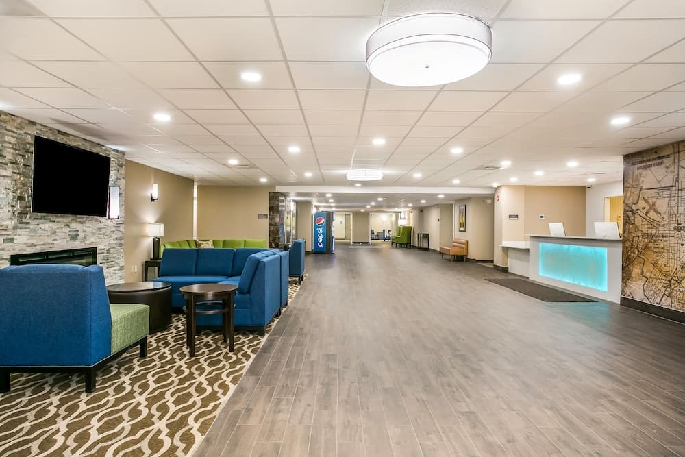 Aspire Gettysburg Hotel interior in Gettysburg, PA — gallery photo 2