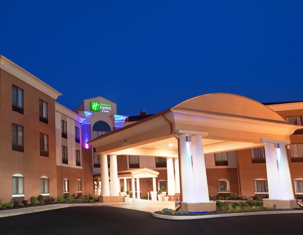 Holiday Inn Express & Suites Akron Regional Airport Area by IHG — hotel in Akron, Ohio